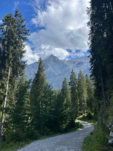 Eibsee Rundweg und Hochthörlehütte
