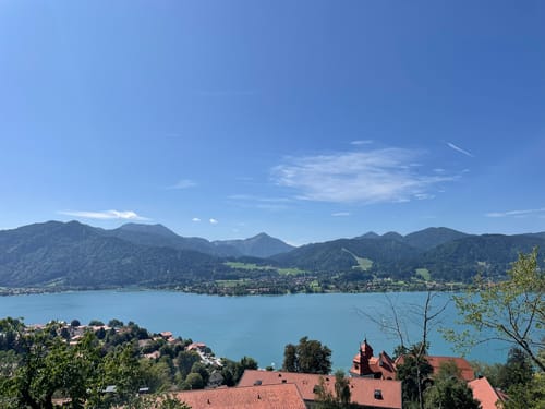 Von Tegernsee zum Berggasthof Neureuth über den Maximiliansweg