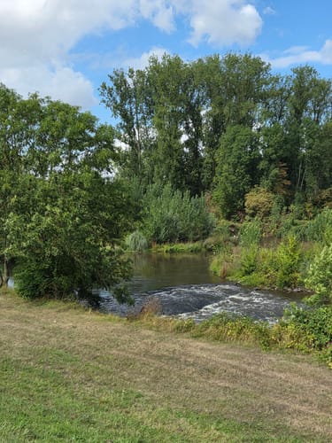 An der Erft zum Schloss Reuschenberg