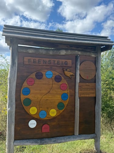 Feensteig im Märchenwald