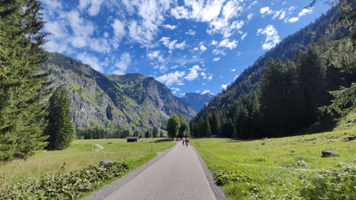 Durchs Oytal auf dem Dr-Hohenadel-Weg