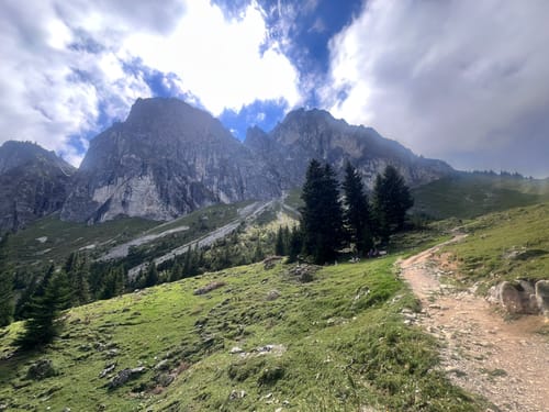 Panoramawanderung zur Ostlerhütte