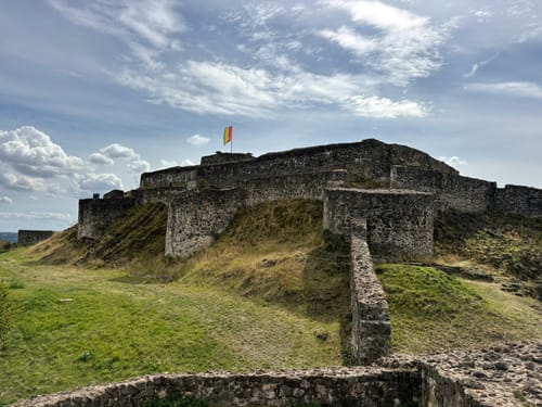 Schloßberg und Burgruine Waldeck