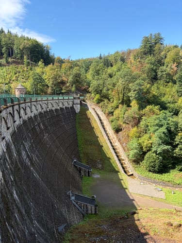 Entlang der Wupper von Schloss Burg