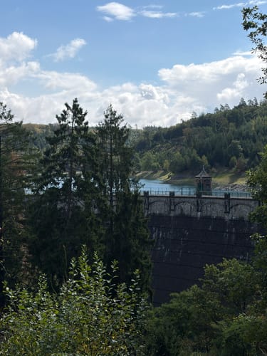 Entlang der Wupper von Schloss Burg