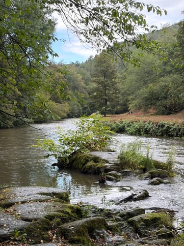 Entlang der Wupper von Schloss Burg