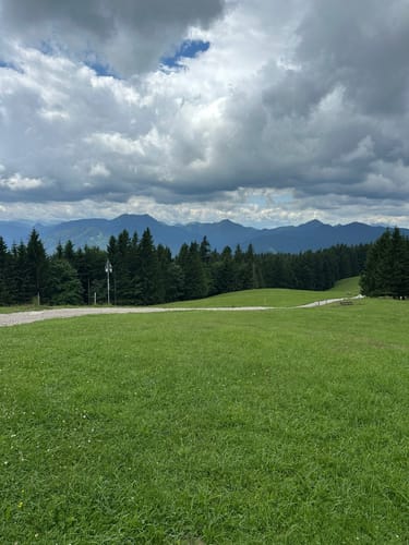 Tegernseer Höhenweg über den Neureuther Gipfel ab St. Quirin