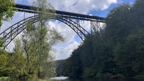 Müngsten: Links und rechts der Wupper
