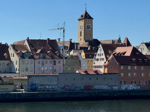 Regensburg: Steinerne Brücke - Altes Rathaus - Dom Sankt Peter