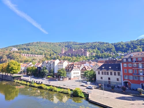 Zum St. Michaelskloster auf dem Heiligen Berg