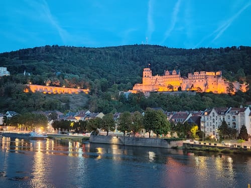 Zum St. Michaelskloster auf dem Heiligen Berg