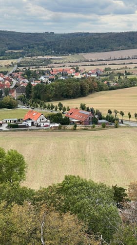 Teufelsmauer zum Hamburger Wappen