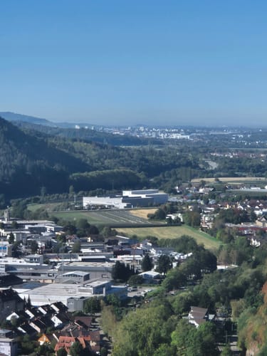 Durch den Wald zur Kastelburg
