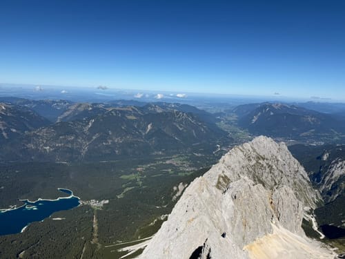 Eibsee Rundweg und Hochthörlehütte