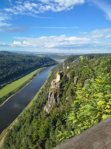 Lohmen: Über die Schwedenlöcher nach Kurort Rathen zur Bastei [CLOSED]