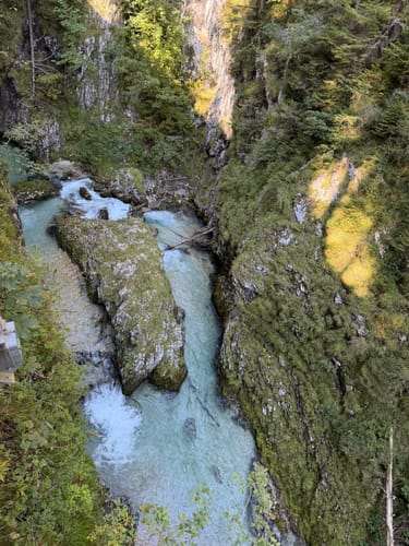 Von Mittenwald durch die Leutaschklamm