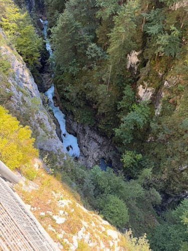 Von Mittenwald durch die Leutaschklamm