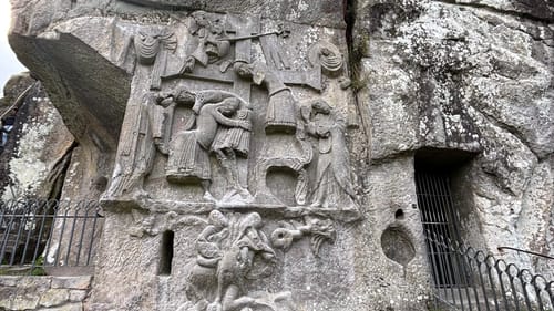 Holzhausen-Externsteine: Römer-Ritter-Riten