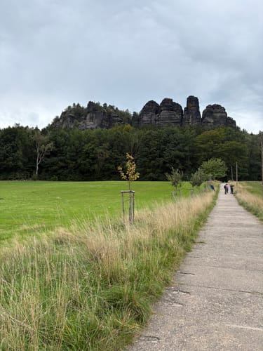 Auf den Pfaffenstein mit Nadelöhr und Opferkessel