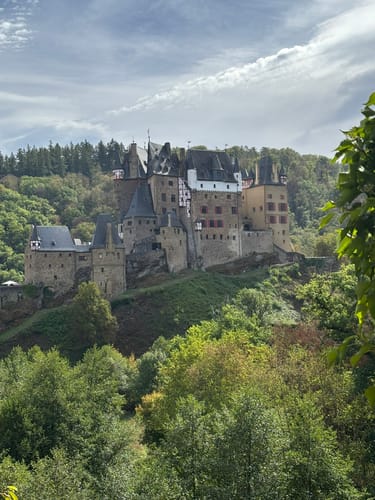 Von Wierschem zur Burg Eitz
