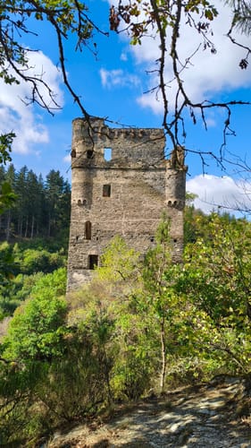 Ruine Balduinsburg Rundweg