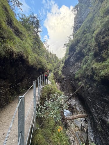 Durch die Almbachklamm nach Ettenberg