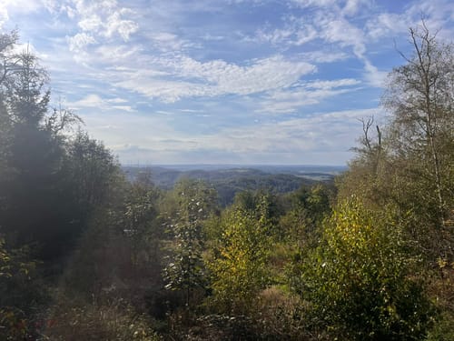 Fellingshausen: Archäologischer Wanderweg auf den Dünsberg