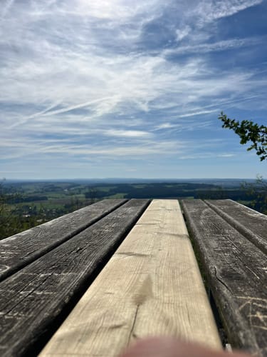 Vulkanlandschaft Rauher Kulm Gelbe - Blaue Linien