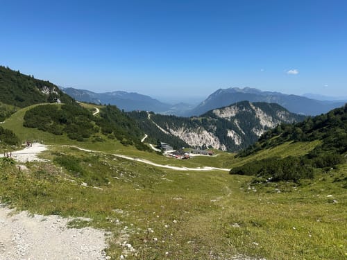 Bergstation Alpspitzbahn - Bergstation Kreuzeckbahn