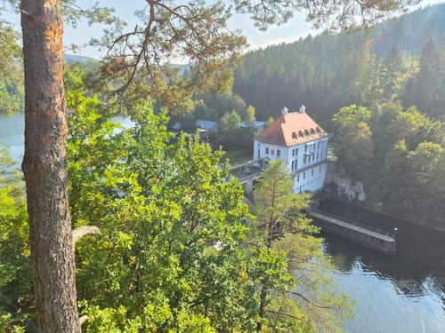 Vom Blaibacher Stauwehr zum Höllenstein Stauwehr
