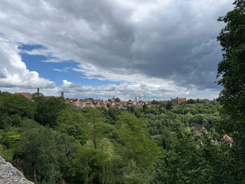Rothenburg ob der Tauber: Alte Stadtmauer mit Wehrgang Runde
