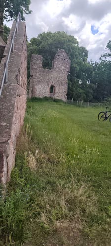 Burgruine Hohenecken Rundtour