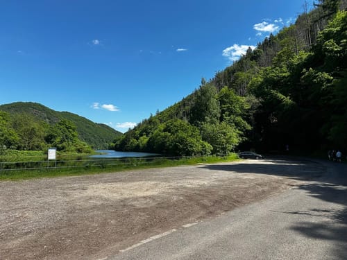 Um das Staubecken in Heimbach