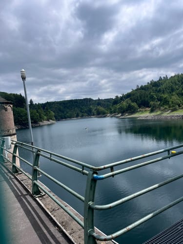 Aus Brachhausen zur Sengbachtalsperre