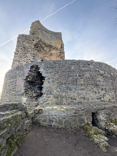 Rund um die Tomburg
