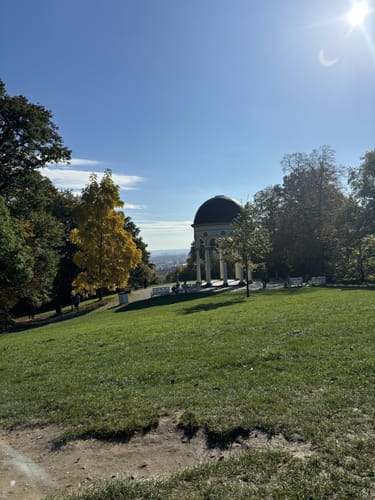 Wiesbaden über Neroberg und Leichtweißhöhle