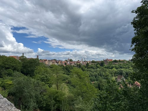 Rothenburg ob der Tauber: Alte Stadtmauer mit Wehrgang Runde