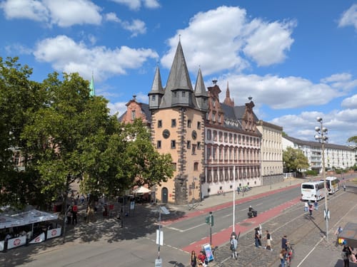 Altstadt und Main Runde