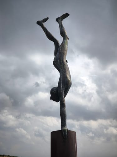 Strümpfelbacher Skulpturenpfad Nuss