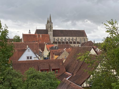 Rothenburg ob der Tauber: Alte Stadtmauer mit Wehrgang Runde
