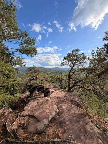 Über die Fladensteine zum Raubritternest Ruine Drachenfels