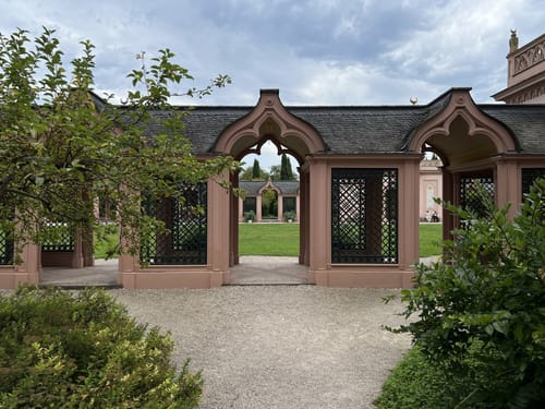 Durch den Schwetzinger Schloßpark