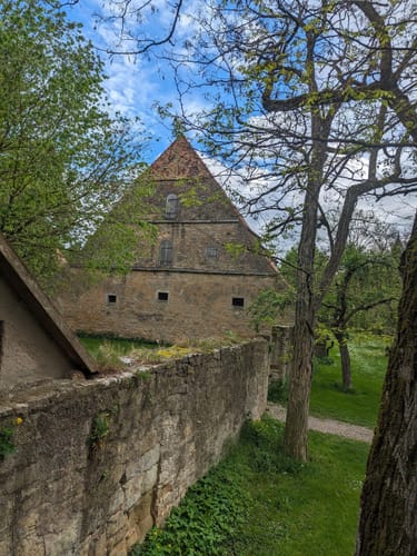 Rothenburg ob der Tauber: Alte Stadtmauer mit Wehrgang Runde