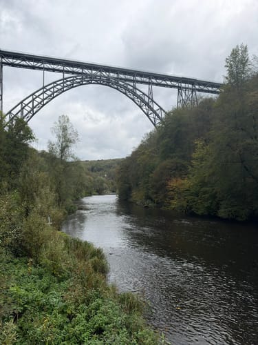 Müngsten: Links und rechts der Wupper