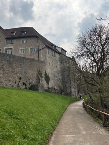 Rothenburg ob der Tauber: Alte Stadtmauer mit Wehrgang Runde