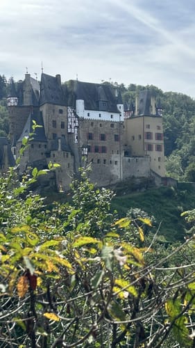 Burg Trutzeltz und  Burg Eltz