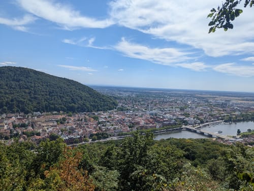 Zum St. Michaelskloster auf dem Heiligen Berg