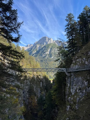 Von Mittenwald durch die Leutaschklamm