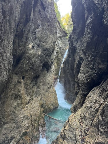 Von Mittenwald durch die Leutaschklamm