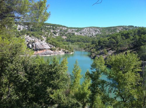 Le Tholonet Les Meilleures Randonnées Le Long Dune Rivière En 2023